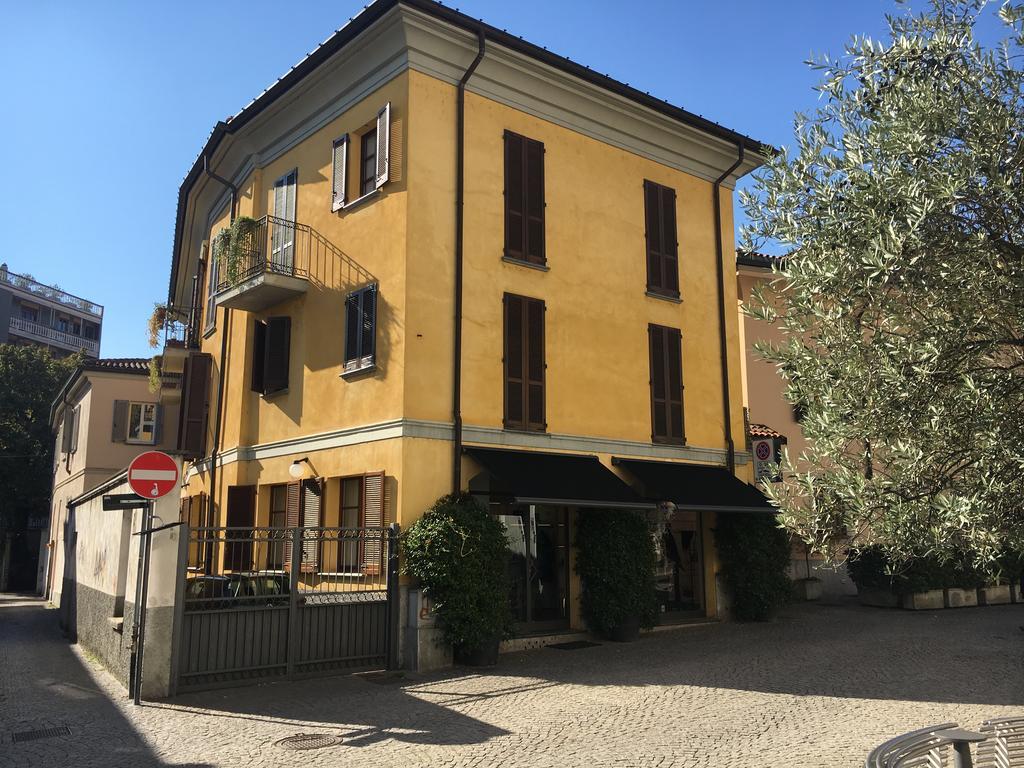 Antica Trattoria Dell'Uva Hotel Monza Eksteriør billede